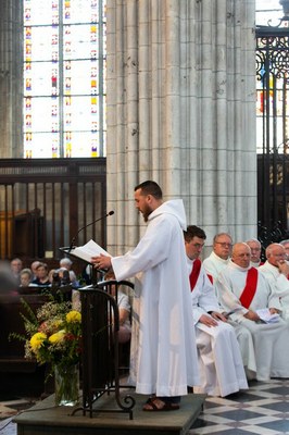 Juin19_OrdinationPresbyteraleJordanPeretel041.jpg