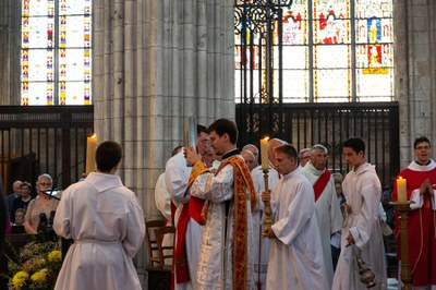 Juin19_OrdinationPresbyteraleJordanPeretel043.jpg