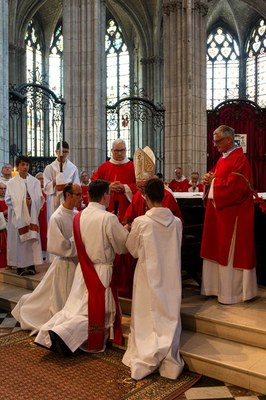 Juin19_OrdinationPresbyteraleJordanPeretel058.jpg