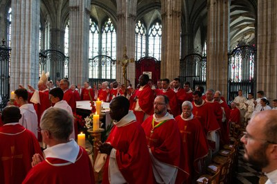 Juin19_OrdinationPresbyteraleJordanPeretel088.jpg