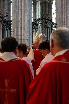 Juin19_OrdinationPresbyteraleJordanPeretel090.jpg