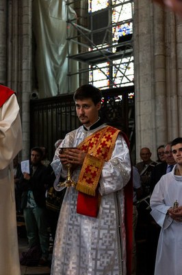 Juin19_OrdinationPresbyteraleJordanPeretel094.jpg