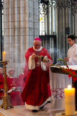 Juin19_OrdinationPresbyteraleJordanPeretel134.jpg