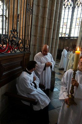 Juin19_OrdinationPresbyteraleJordanPeretel159.jpg